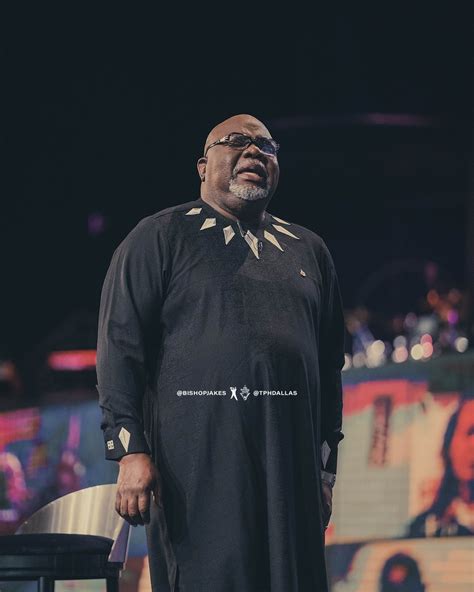 td jakes wife fendi dress|Fashion Bomb Men Style Spotlight: Bishop TD Jakes in Fendi, .